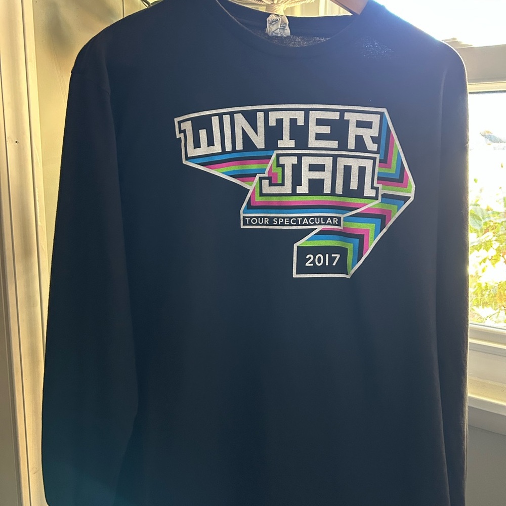 Winter Jam Tour Spectacular 2017 - Long Sleeve Shirt - Size Large